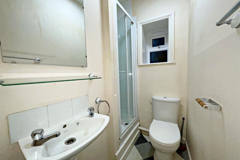 Studio to rent, Bournemouth