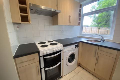 Studio to rent, Amberry Court, Harlow