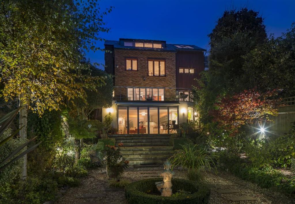 Holly Walk, Hampstead Village, NW3 4 bed house £5,950,000