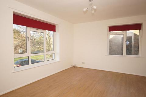 2 bedroom flat to rent, St Cuthmans Road, Steyning, West Sussex, BN44 3RH