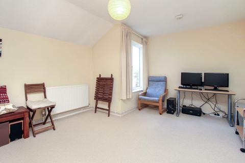 3 bedroom flat to rent - Berkley Court, Mill Street, Berkhamsted HP4