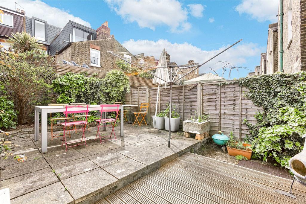 Apartment in London - View 2