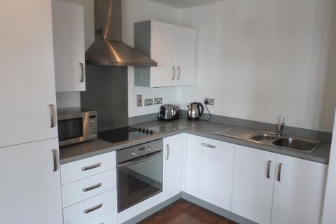 2 bedroom flat to rent, 32 South Quay Kings Road Swansea