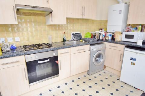 5 bedroom house to rent - Portswood
