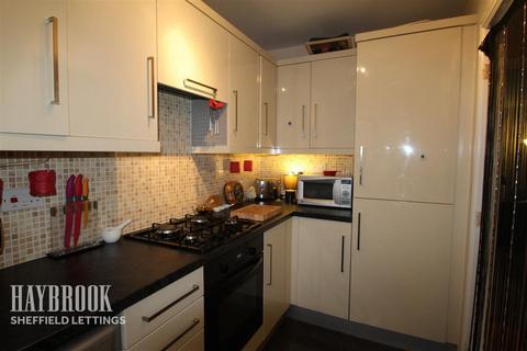 2 bedroom terraced house to rent, Dovecote, Barnsley