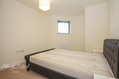 1 bedroom flat to rent, Hamlets Way, London
