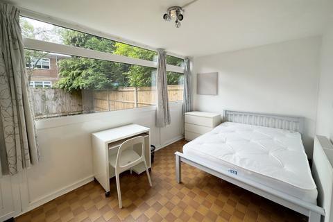 undefined, Sparkford Close