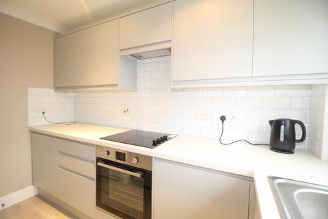 2 bedroom flat to rent, Addison Court, Epping, CM16