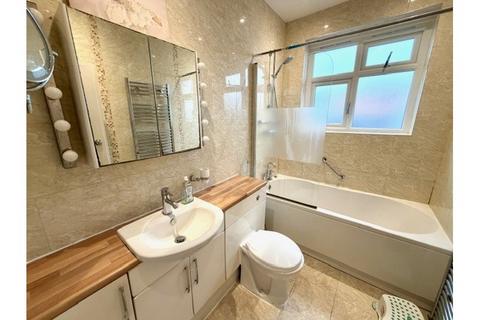 undefined, Prittlewell Chase, Westcliff-on-Sea, Essex