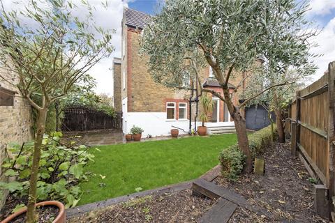 4 bedroom end of terrace house to rent, Elmfield Road, Balham, London, SW17