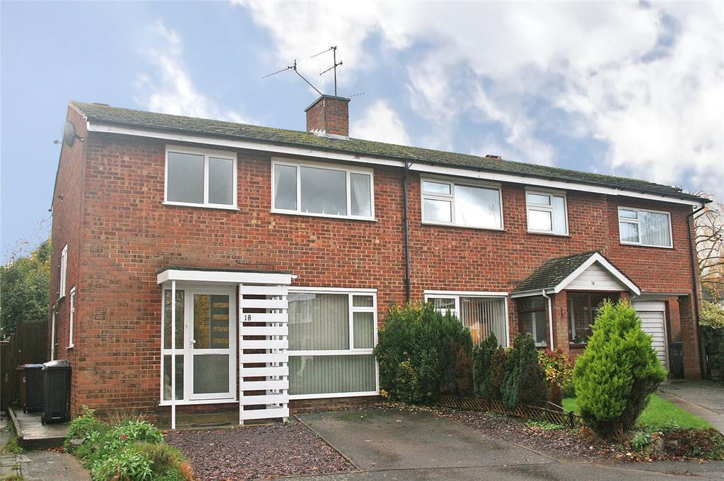 Becket Gardens, Welwyn, Hertfordshire 3 bed semidetached house £380,000