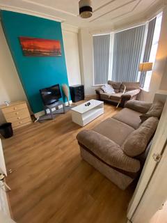 4 bedroom house share to rent, 4 Bed Student property on Gainsborough Road, L15. Available Next Academic Year