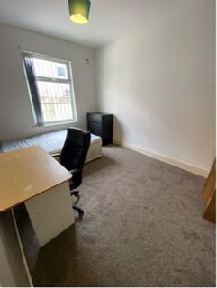 4 bedroom house share to rent, 4 Bed Student property on Gainsborough Road, L15. Available Next Academic Year