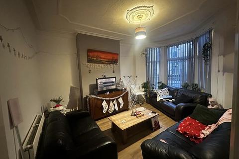 undefined, 4 Bed Student property on Gainsborough Road, L15. Available Next Academic Year