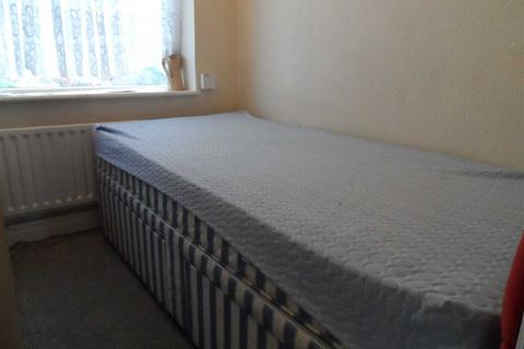 House share to rent, Rydal Crescent, Perivale