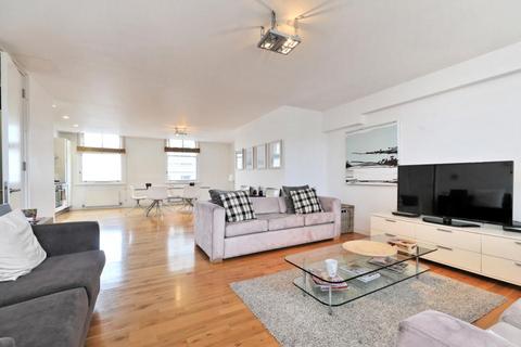 2 bedroom apartment to rent, King Street, Covent Garden, WC2E