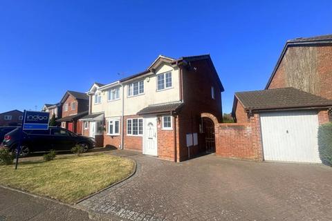 3 bedroom semi-detached house to rent, Kirby Drive, Barton Hills, Luton, LU3 4AJ