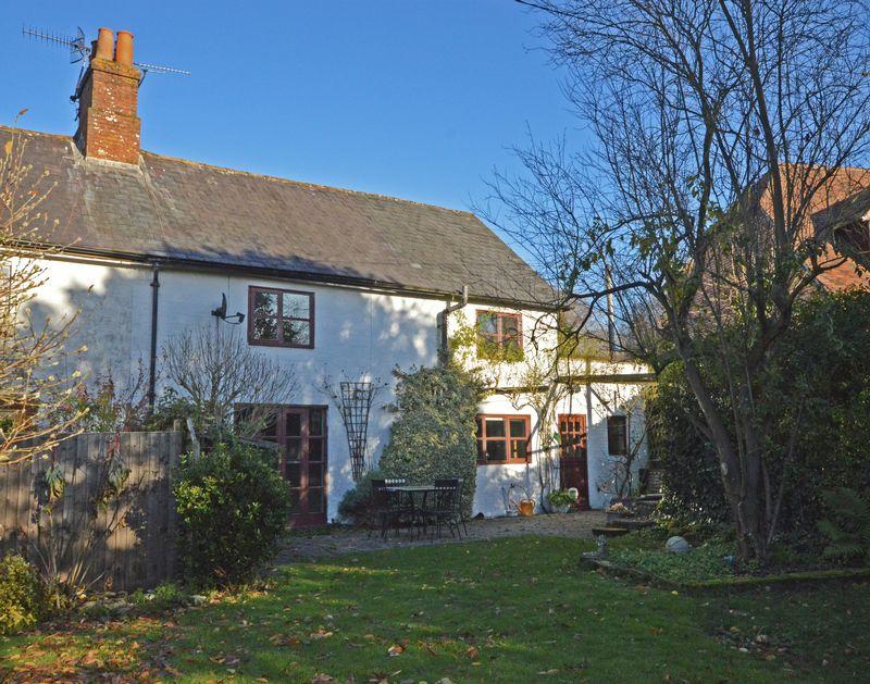 Kingsley Common, Hampshire 3 bed village house £499,950