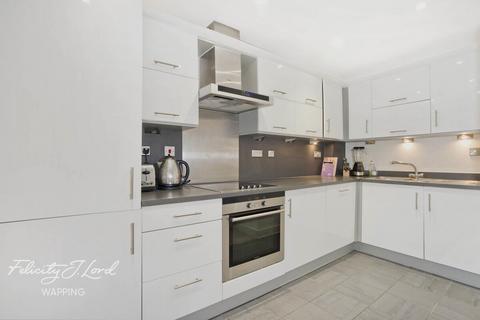 2 bedroom apartment to rent, Wapping Lane, London