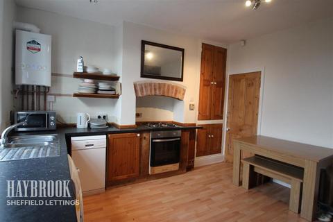 3 bedroom terraced house to rent, Thrush Street, Sheffield