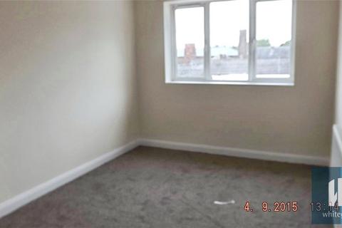 4 bedroom end of terrace house to rent, Prince Street, Batley, West Yorkshire, WF17