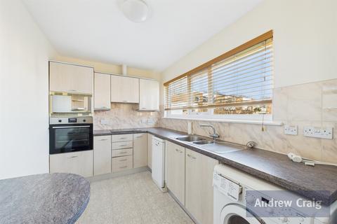 3 bedroom maisonette to rent, Ferndene Court, Gosforth