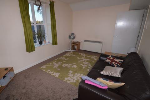 1 bedroom flat to rent, High Street, Abergavenny