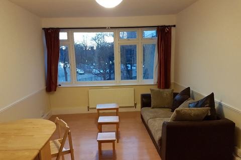 2 bedroom flat to rent, Amberley Court, Brixton SW9 7HL