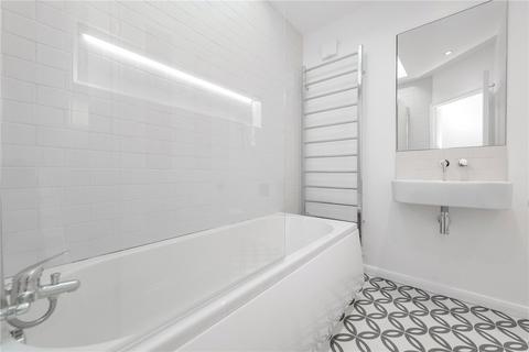 2 bedroom apartment to rent, Burns Road, London, NW10