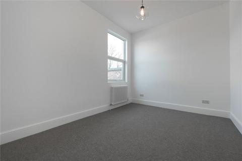 2 bedroom apartment to rent, Burns Road, London, NW10