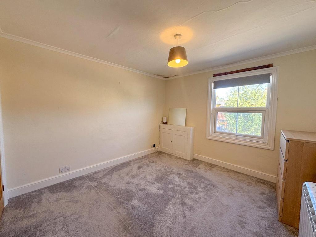 House in Newmarket - View 4