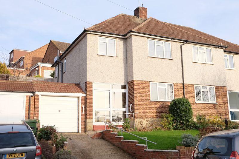 Brasted Close, Bexleyheath 3 bed semidetached house £395,000