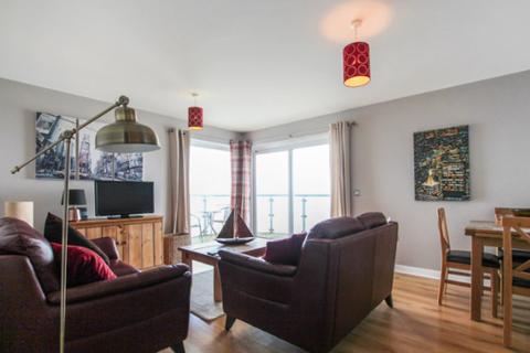 2 bedroom flat to rent, The Lantern Building, Davidson Close