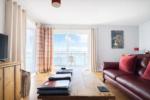 2 bedroom apartment to rent, The Lantern Building, Davidson Close