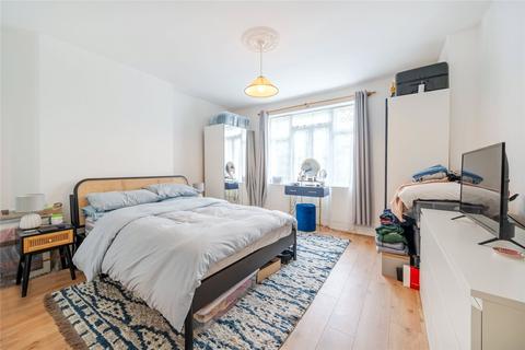 2 bedroom flat to rent, Brondesbury Villas, Kilburn, NW6