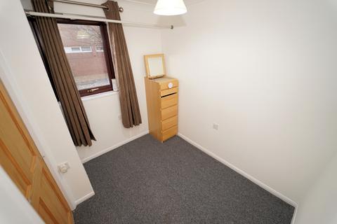 1 bedroom flat to rent, Knightthorpe Court Burns Road LOUGHBOROUGH Leicestershire