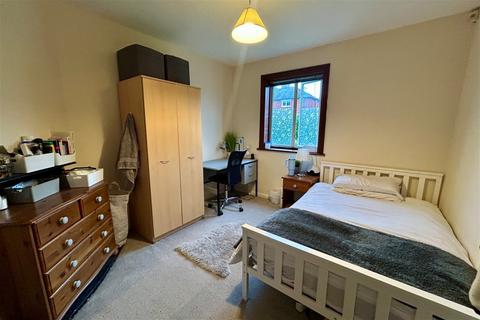 undefined, Swaythling