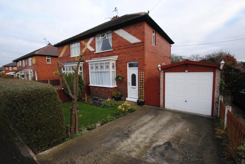 Green Lane, Wickersley, Rotherham 3 bed semidetached house £165,000