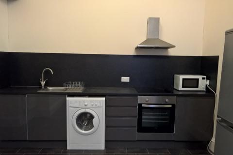 2 bedroom flat to rent, Apt 3, 3 Ribblesdale Place Preston PR1 3AF