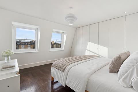 4 bedroom flat to rent, Queens Gate, South Kensington, London