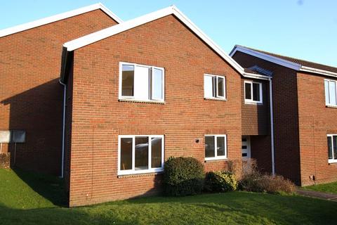 2 bedroom maisonette to rent, Culverland Close, Exeter