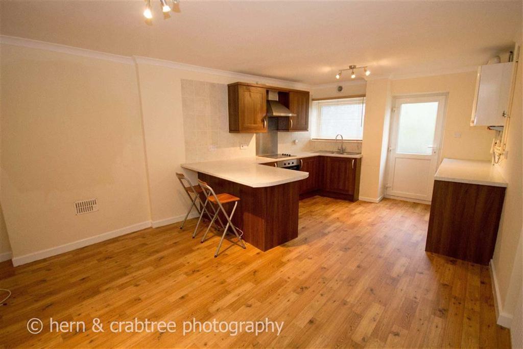 Ely Road, Llandaff, Cardiff 2 bed end of terrace house £210,000