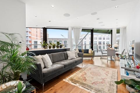 2 bedroom flat to rent, Riverlight Quay, London