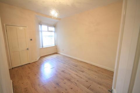 3 bedroom terraced house to rent, Bedford Street, Crewe