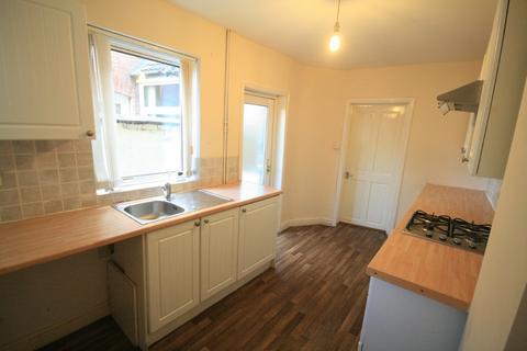 3 bedroom terraced house to rent, Bedford Street, Crewe