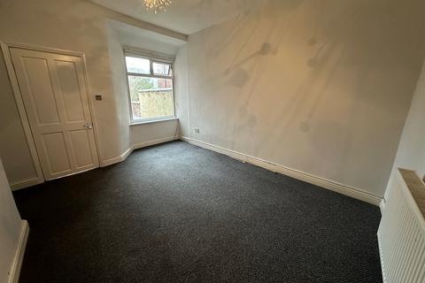 3 bedroom terraced house to rent, Bedford Street, Crewe