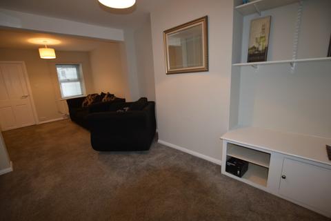 2 bedroom terraced house to rent, Peckham Street, Bury St Edmunds