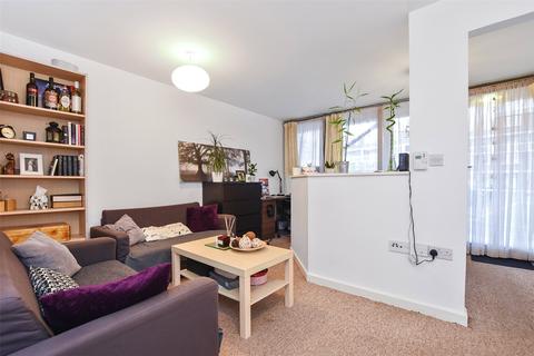 undefined, Ellsworth Street, London, E2