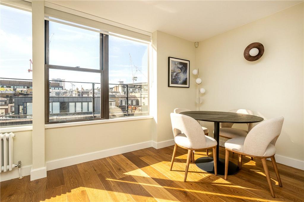 House in London - View 5