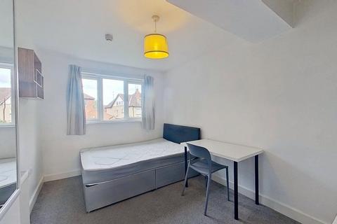4 bedroom house to rent, Grimthorpe Place, Headingley